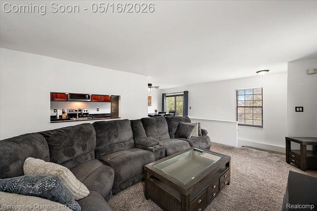 35164 N Bay Circle, Harrison Charter Township, MI 48045