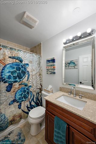 35164 N Bay Circle, Harrison Charter Township, MI 48045