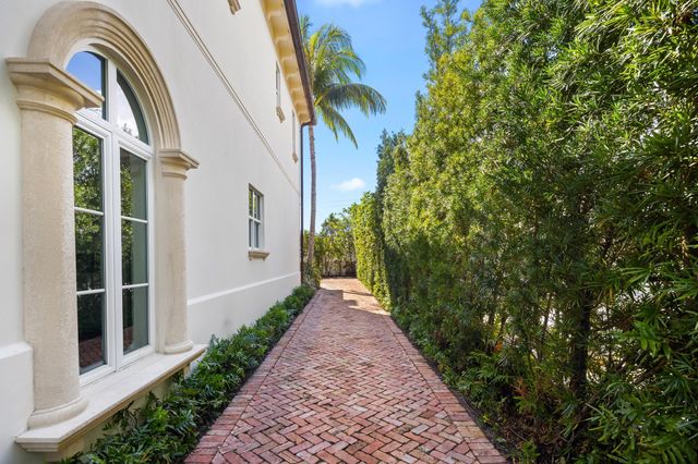 310 Australian Avenue, Palm Beach, FL 33480