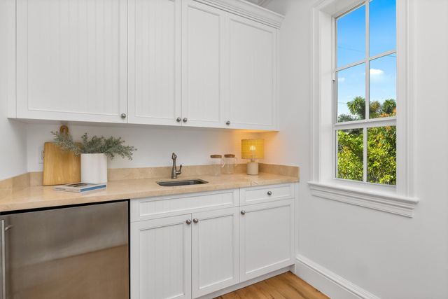 310 Australian Avenue, Palm Beach, FL 33480