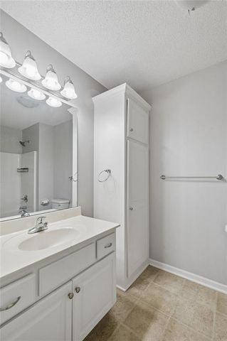 404 NW Europa Drive, Grain Valley, MO 64029