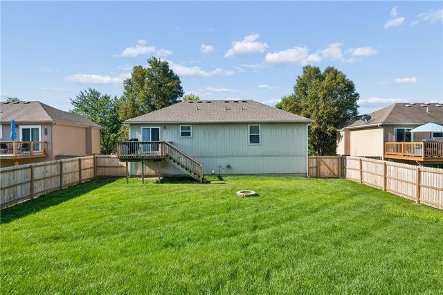 404 NW Europa Drive, Grain Valley, MO 64029