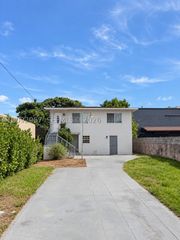 2315 NW 35th St, Miami, FL 33142