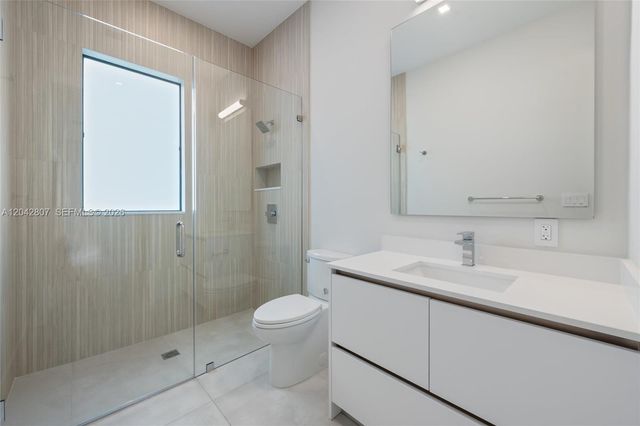 2747 SW 23rd Ter, Miami, FL 33145