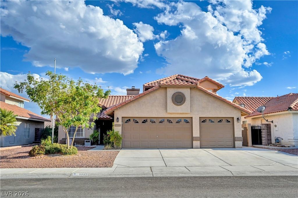 5825 Blush Avenue, Las Vegas, NV 89130 — exterior
