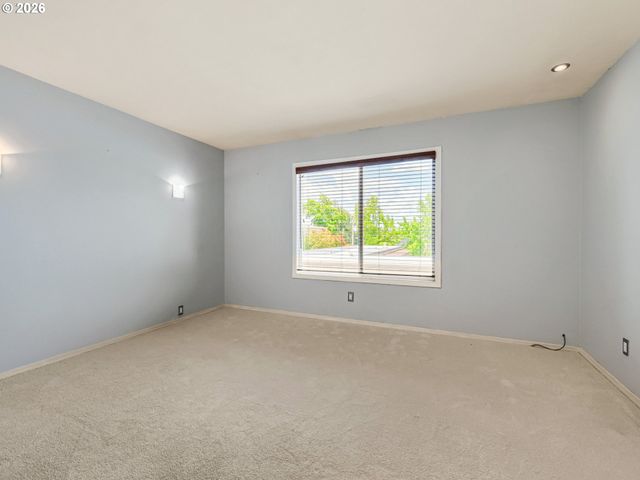 2345 Nw OVERTON St, Portland, OR 97210