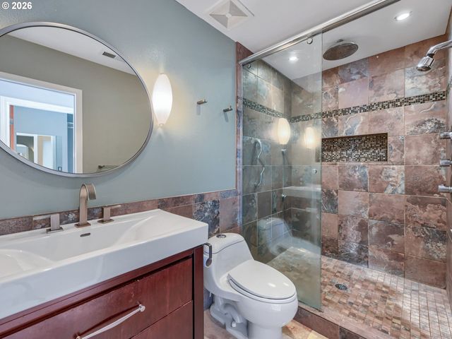 2345 Nw OVERTON St, Portland, OR 97210