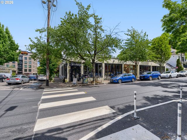 2345 Nw OVERTON St, Portland, OR 97210