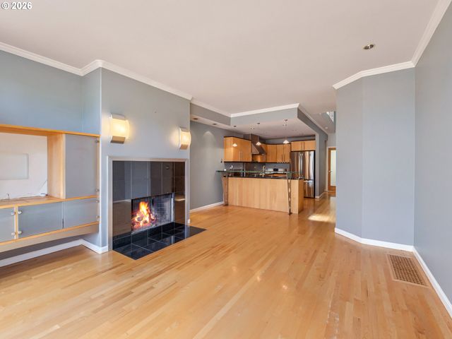2345 Nw OVERTON St, Portland, OR 97210