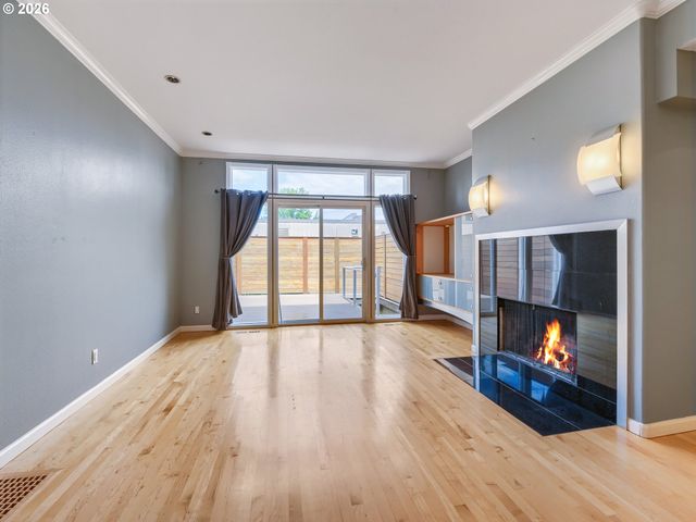 2345 Nw OVERTON St, Portland, OR 97210