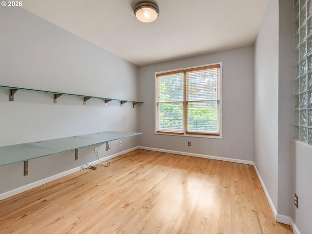 2345 Nw OVERTON St, Portland, OR 97210