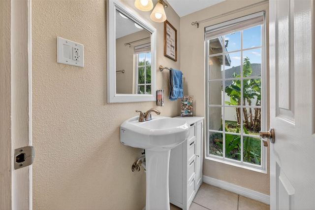 1334 59TH STREET N, St Petersburg, FL 33710