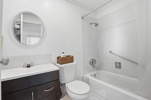 47 Saxony A, Delray Beach, FL 33446