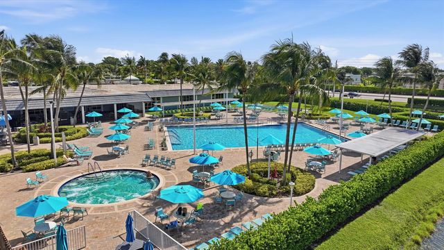 47 Saxony A, Delray Beach, FL 33446