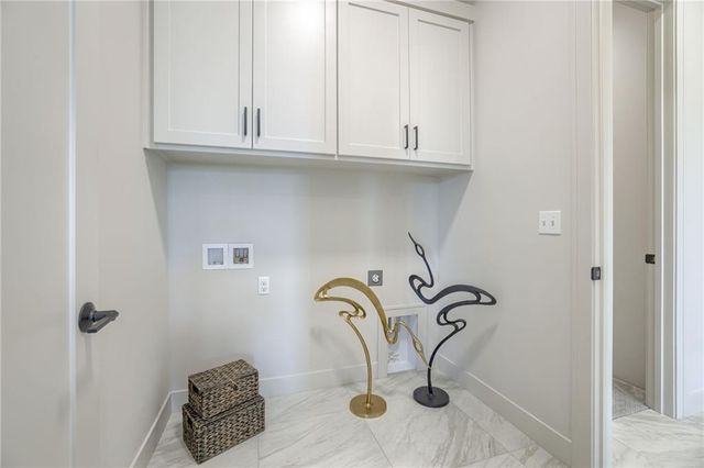 13626 Granada Drive, Leawood, KS 66224