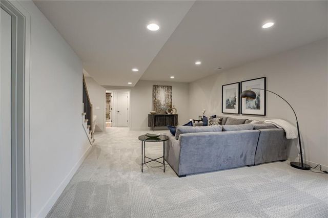 13626 Granada Drive, Leawood, KS 66224