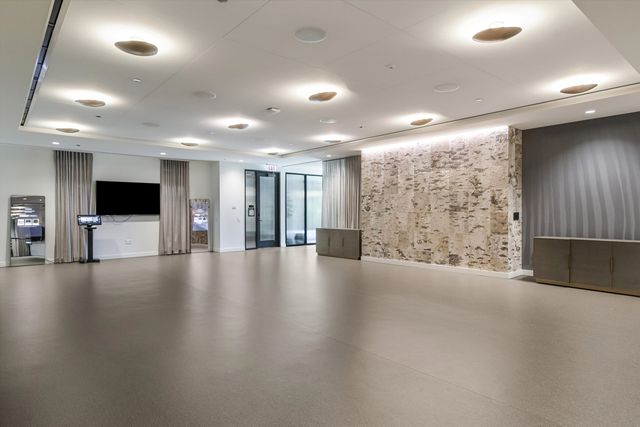211 N Harbor Drive 4107, Chicago, IL 60601