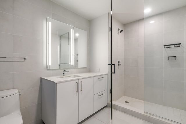 211 N Harbor Drive 4107, Chicago, IL 60601