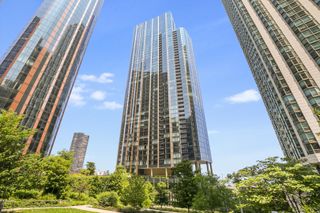 211 N Harbor Drive 4107, Chicago, IL 60601