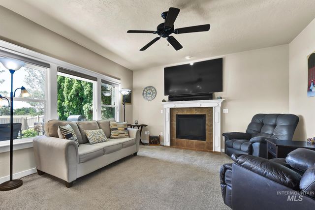 3031 N Christian Way, Meridian, ID 83646