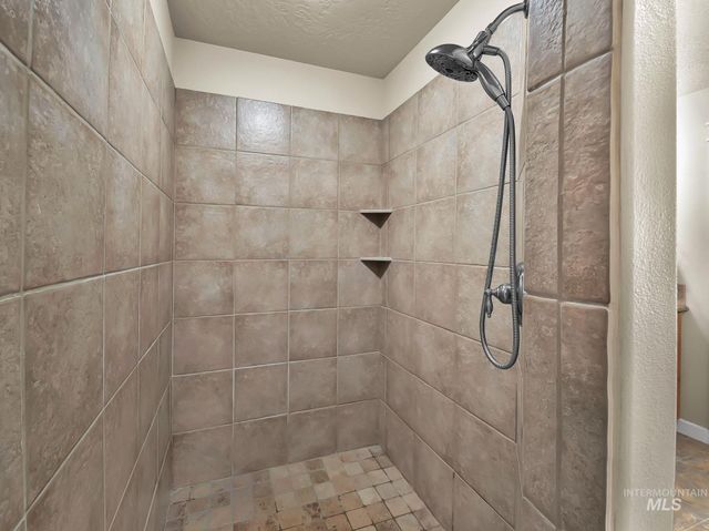 3031 N Christian Way, Meridian, ID 83646