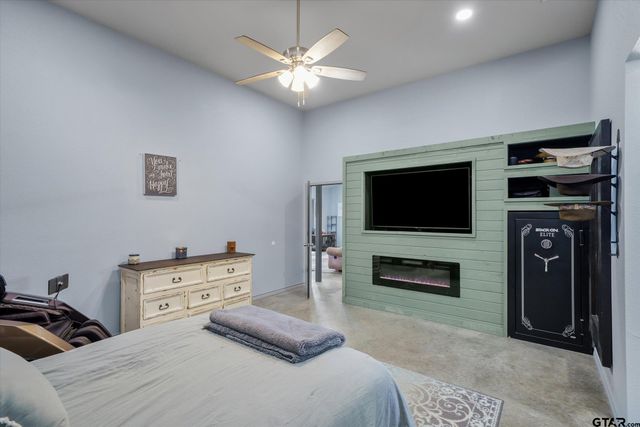 1026 VZ County Road 2115, Canton, TX 75103
