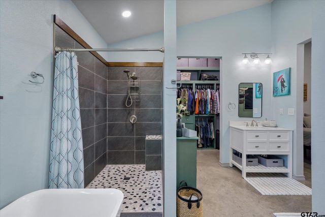 1026 VZ County Road 2115, Canton, TX 75103