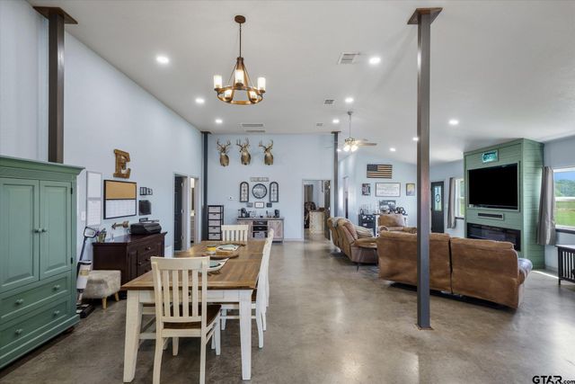 1026 VZ County Road 2115, Canton, TX 75103