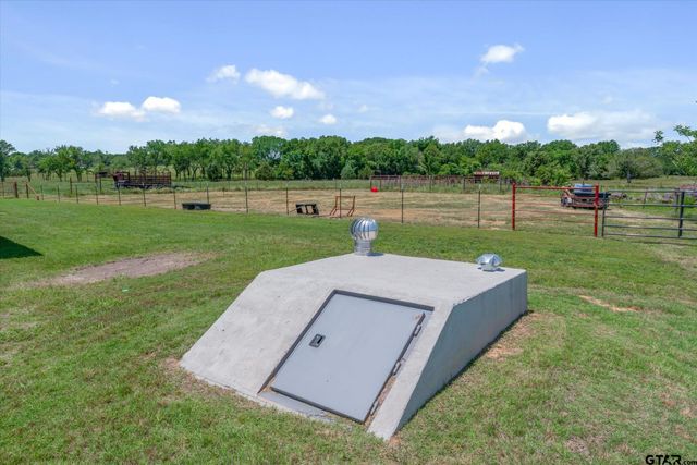 1026 VZ County Road 2115, Canton, TX 75103