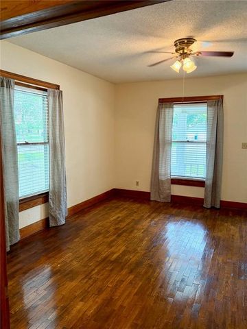 414 S 2nd Street, Odessa, MO 64076