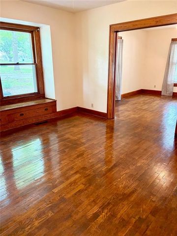 414 S 2nd Street, Odessa, MO 64076