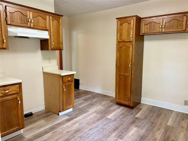 414 S 2nd Street, Odessa, MO 64076