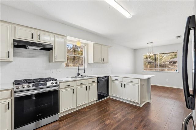 906 Shiremeadow Drive, Missouri City, TX 77489