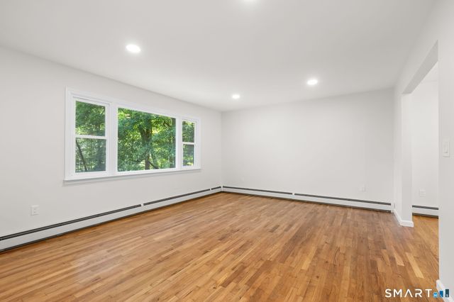 2 Oakwood Drive, New Fairfield, CT 06812