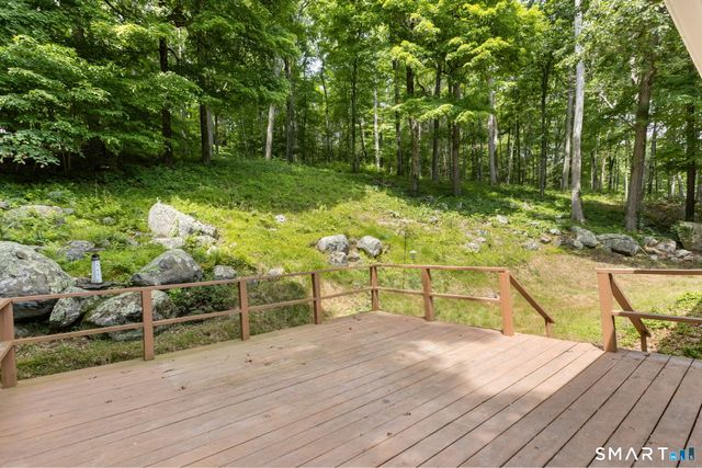 2 Oakwood Drive, New Fairfield, CT 06812