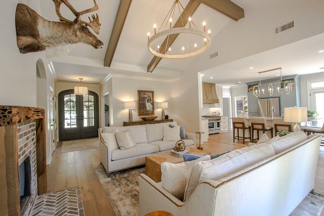 120 Governors Circle, St Simons Island, GA 31522