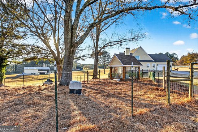 110 Riverbend Drive, Mcdonough, GA 30252