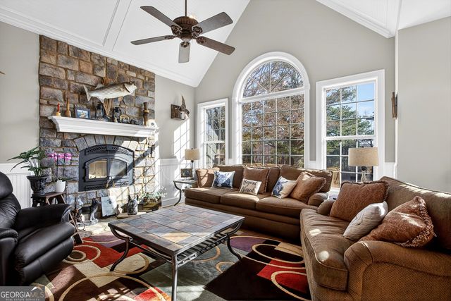 110 Riverbend Drive, Mcdonough, GA 30252