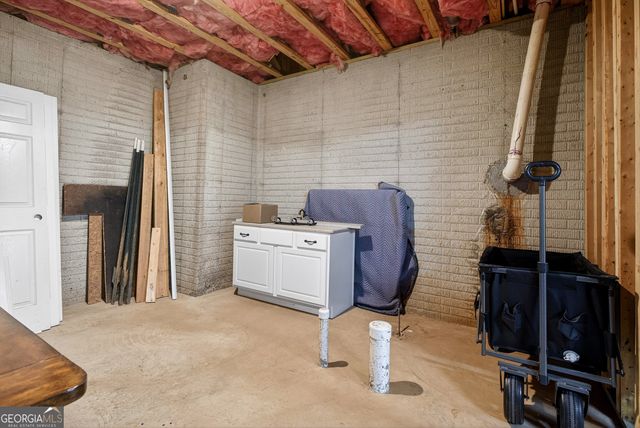 110 Riverbend Drive, Mcdonough, GA 30252
