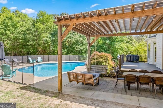 435 Arthur Storey Road, Newnan, GA 30263