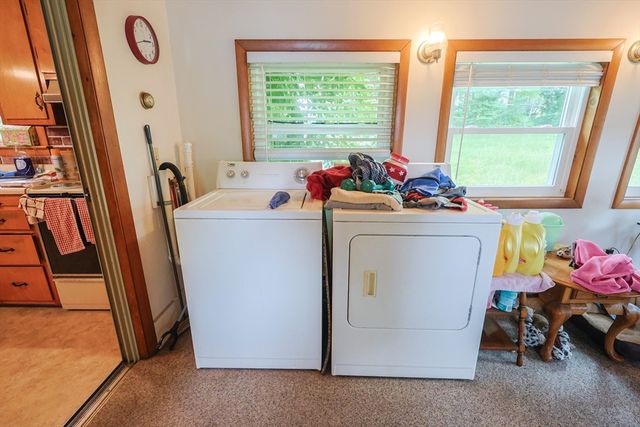 23 Thayer St, Leominster, MA 01453