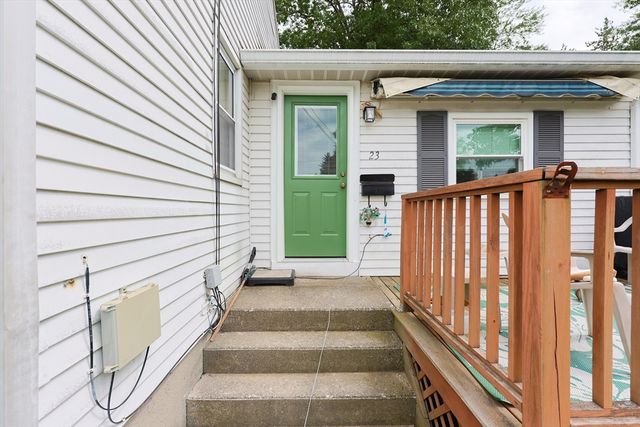 23 Thayer St, Leominster, MA 01453