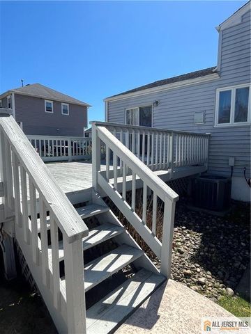 206 Oakmanor Parkway, South Plainfield, NJ 07080