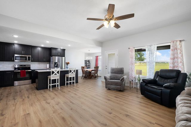 345 Division Street, Sparta, MO 65753