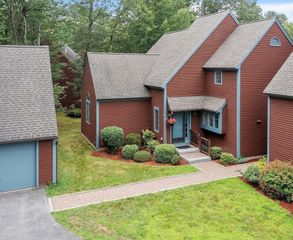 8 Bixby Ln 8, Westford, MA 01886