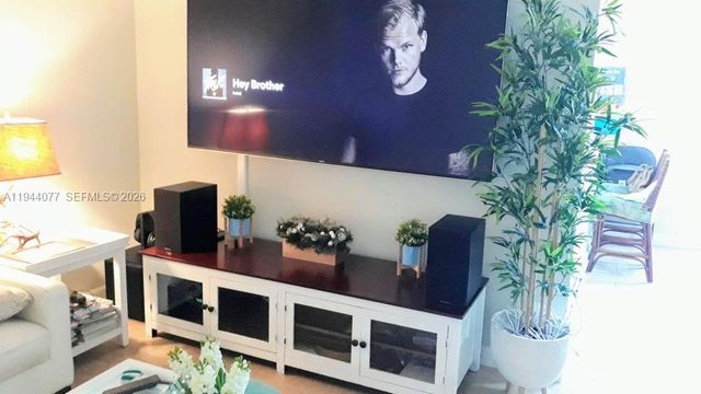 3457 W 89th Ter 3457, Hialeah, FL 33018