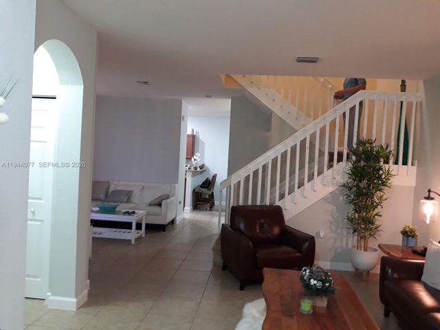 3457 W 89th Ter 3457, Hialeah, FL 33018