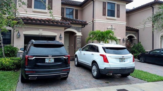 3457 W 89th Ter 3457, Hialeah, FL 33018