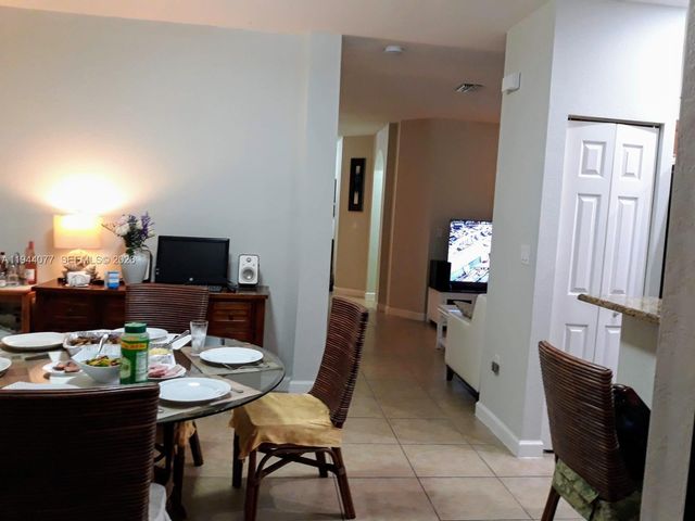 3457 W 89th Ter 3457, Hialeah, FL 33018