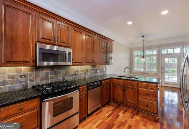 8720 Parker Place, Roswell, GA 30076